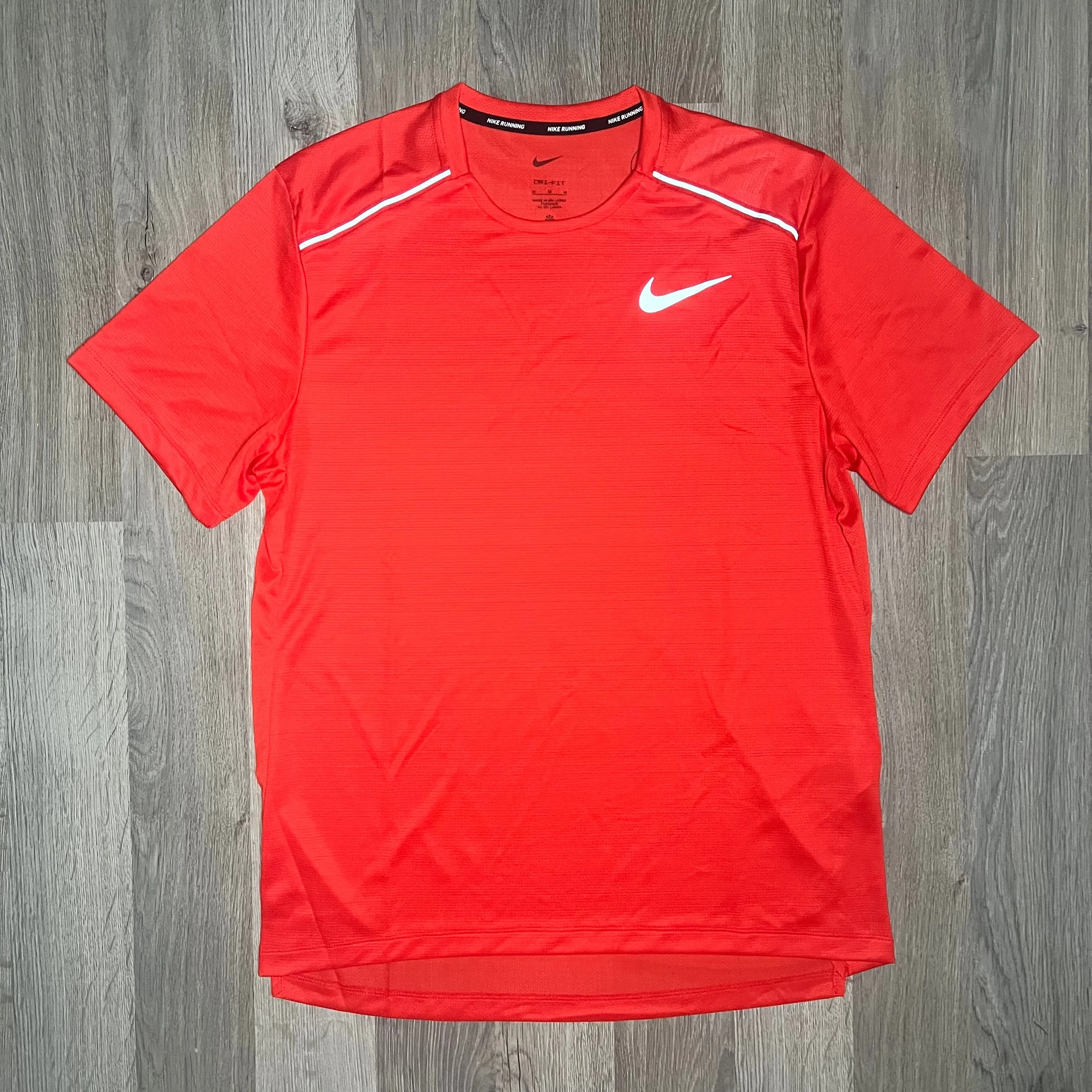 Nike Miler & Dri-Fit Set - Tee & Shorts - Chile Red / Grey