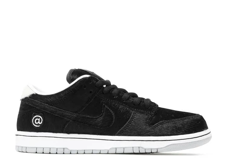 Nike SB Dunk Low OG QS "MEDICOM TOY" CZ5127 001